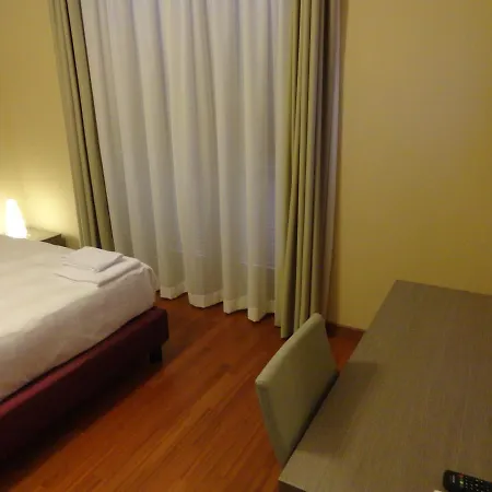 Sant'anna Aparthotel *